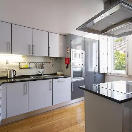 Amazing Penthouse Bairro Alto Duplex * 리스본