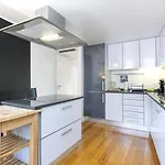 Amazing Penthouse Bairro Alto Duplex アパート